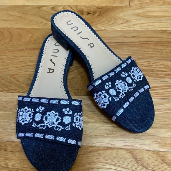 unisa navy sandals